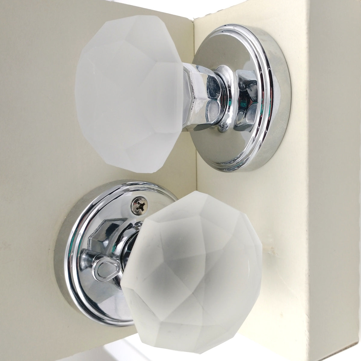 Amerock Fine Crystal Knobs E5248: Upgrade Your Home Decor Now