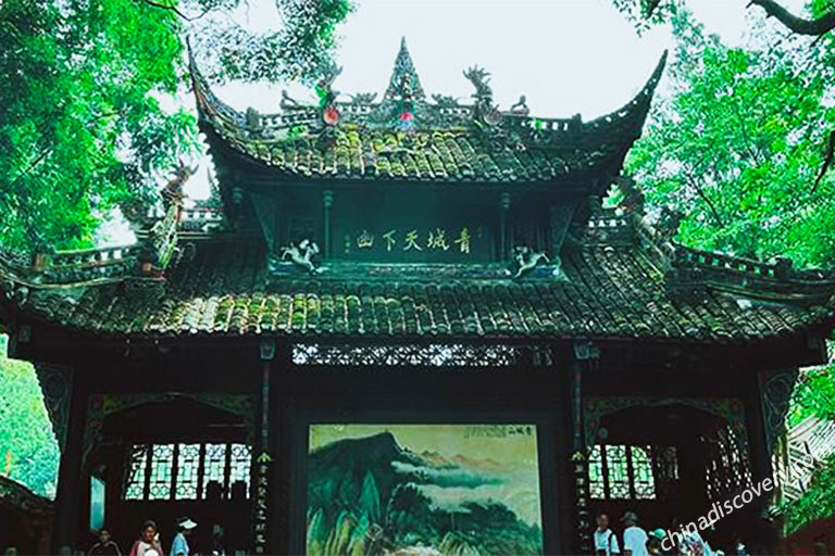 Top Taoist Holy Sites: Mount Qingcheng, Wudang, and More